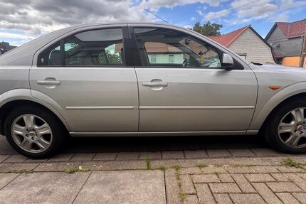 Ford Mondeo 149.999 km 2.750 € Breitenbach 37327