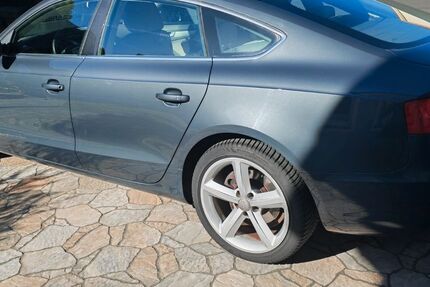 Audi A5 94.000 km 7.500 &euro; Göttingen 37077