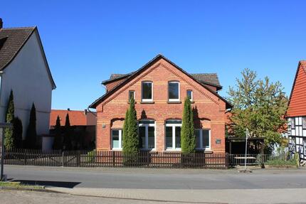 Haus Northeim - 9.5 Zimmer, 200 m&sup2;, 429.000&euro; | Angebot:26482385