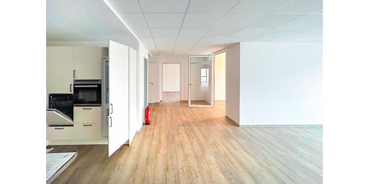 Einfamilienhaus Hardegsen - 11 Zimmer, 450 m&sup2;, 3.500&euro; | Angebot:24765793