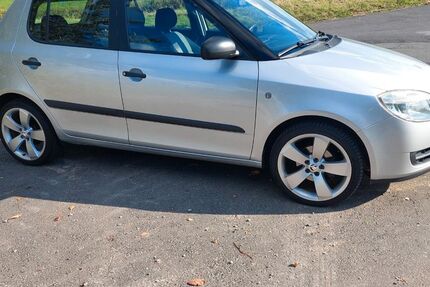 Skoda Fabia 99.500 km 2.950 € Staufenberg 34355