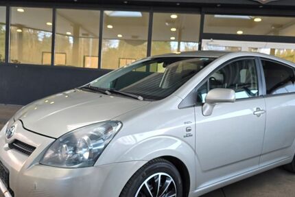 Toyota Corolla Verso 214.300 km 3.800 &euro; Göttingen 37081