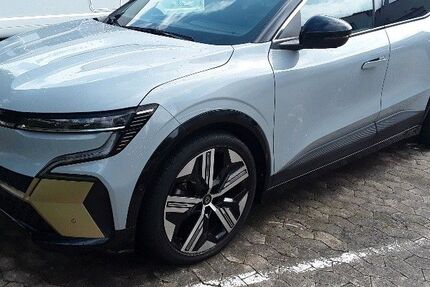 Renault Megane E-TECH 22.400 km 32.900 &euro; Witzenhausen 37213