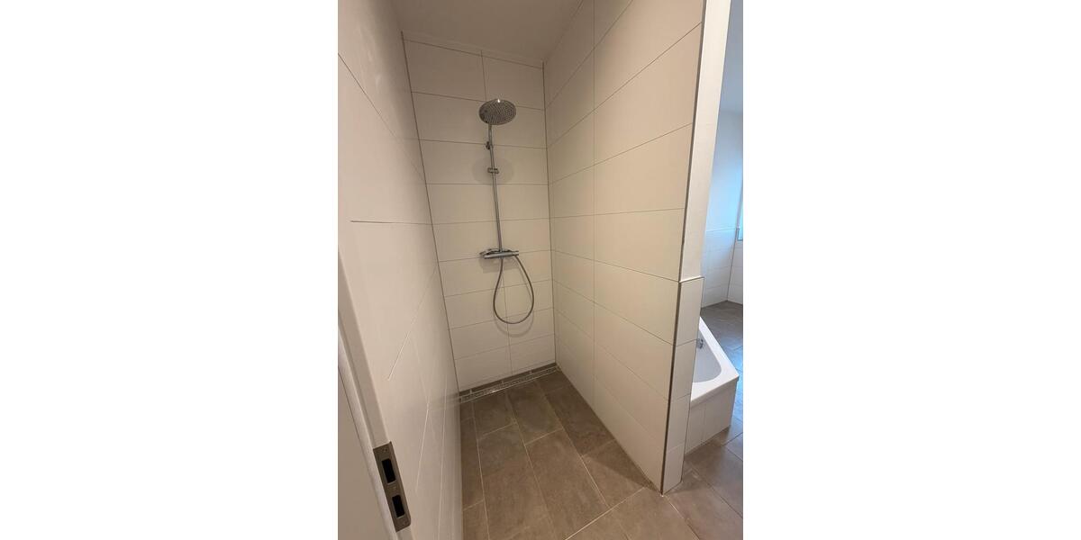 sanierte helle 4 Zimmer Wohnung 4 zimmer