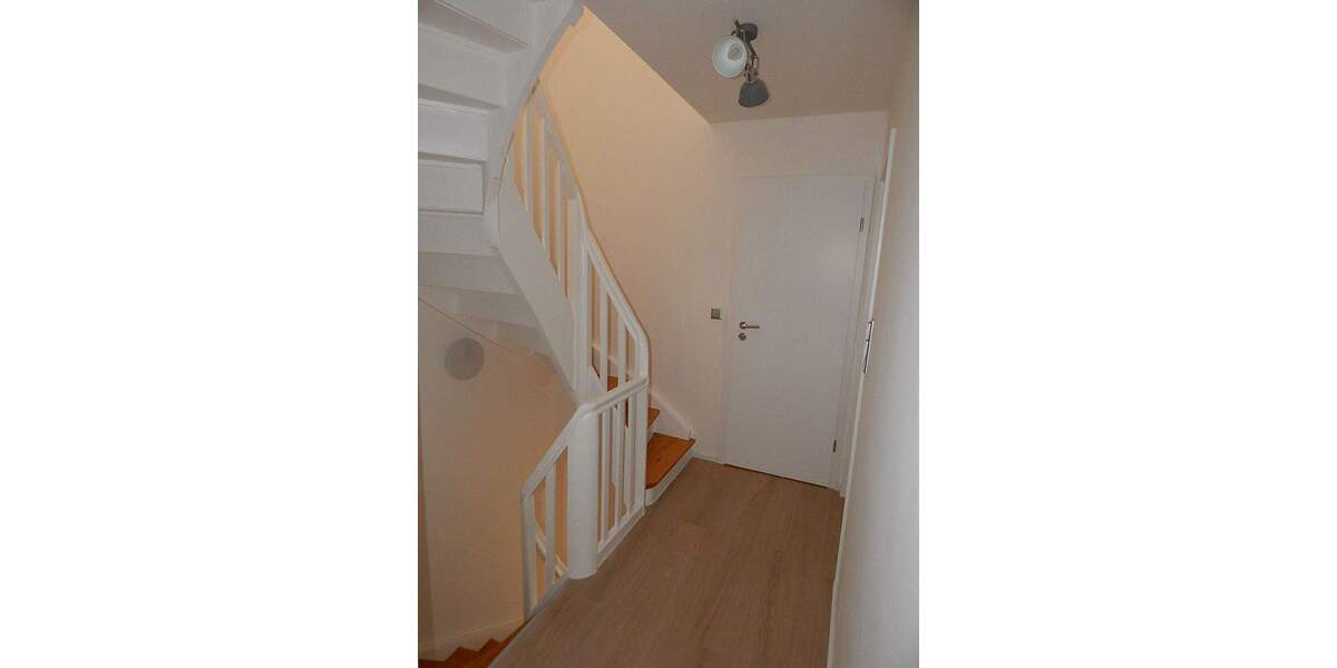 Reihenmittelhaus Göttingen Grone - 6 Zimmer, 112 m&sup2;, 1.600&euro; | Angebot:25684409