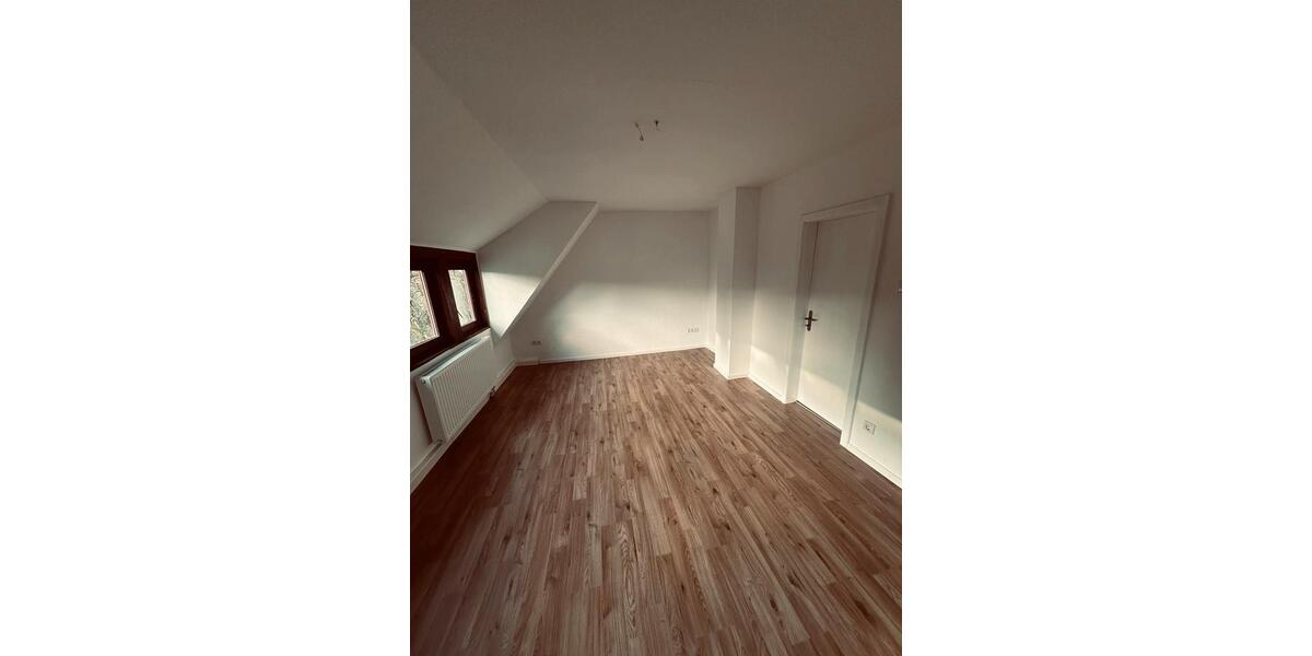 Dachgeschoßwohnung Hann. Münden - 3 Zimmer, 80 m&sup2;, 700&euro; | Angebot:26222880
