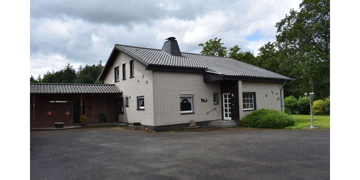 Einfamilienhaus Bilshausen - 8 Zimmer, 200 m&sup2;, 399.000&euro; | Angebot:26393451