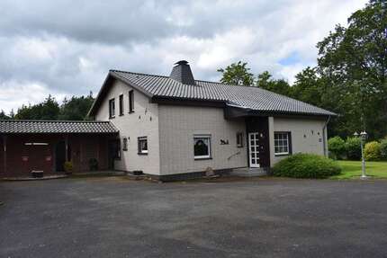 Haus Bilshausen - 8 Zimmer, 200 m&sup2;, 399.000&euro; | Angebot:26393451