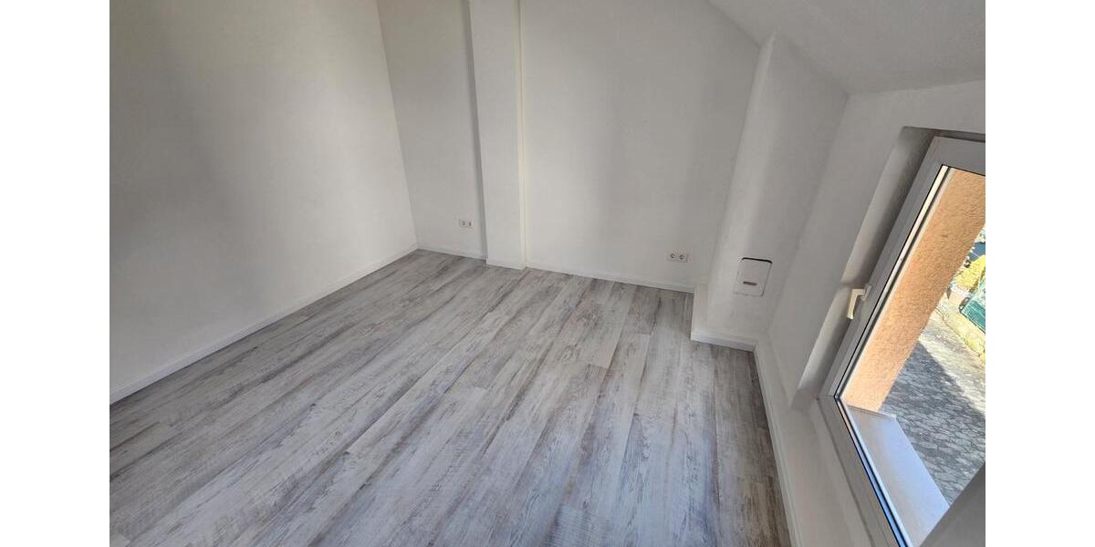 Etagenwohnung Göttingen Oststadt - 5 Zimmer, 107 m&sup2;, 1.250&euro; | Angebot:26492063