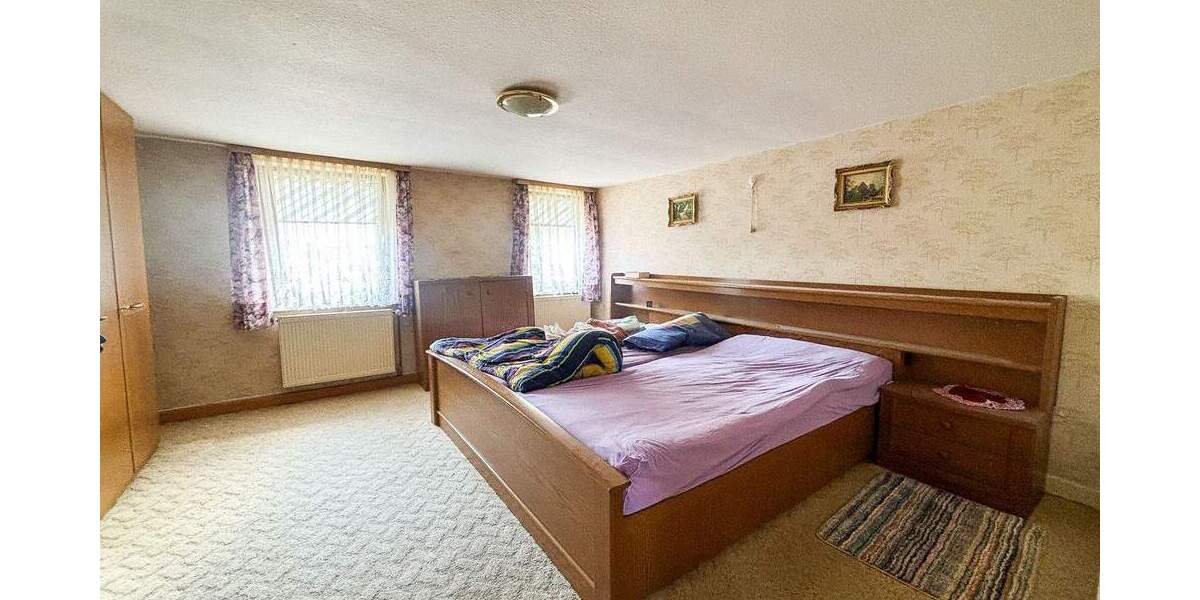 Reihenmittelhaus Hardegsen - 4 Zimmer, 114 m&sup2;, 79.000&euro; | Angebot:25749054