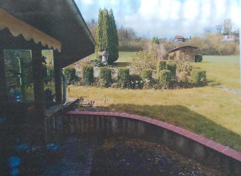 HAUS (DHH) mit großem Garten und Blick auf die Greener Burg