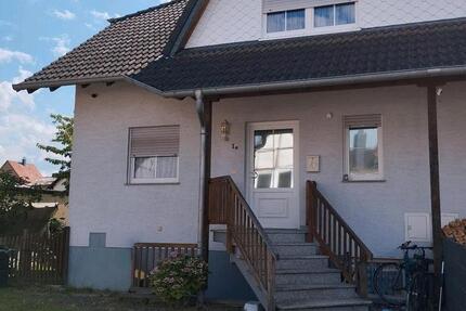 Haus Reinhardshagen - 5 Zimmer, 109 m&sup2;, 240.000&euro; | Angebot:27551183