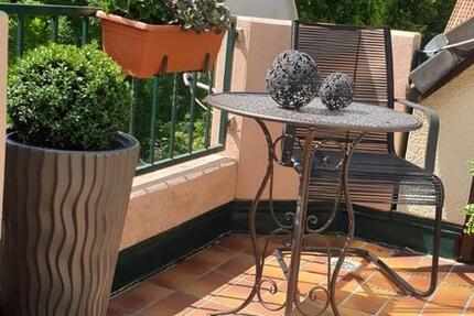 3 Zimmer Wohnung mit Einbauküche und Balkon 3 zimmer