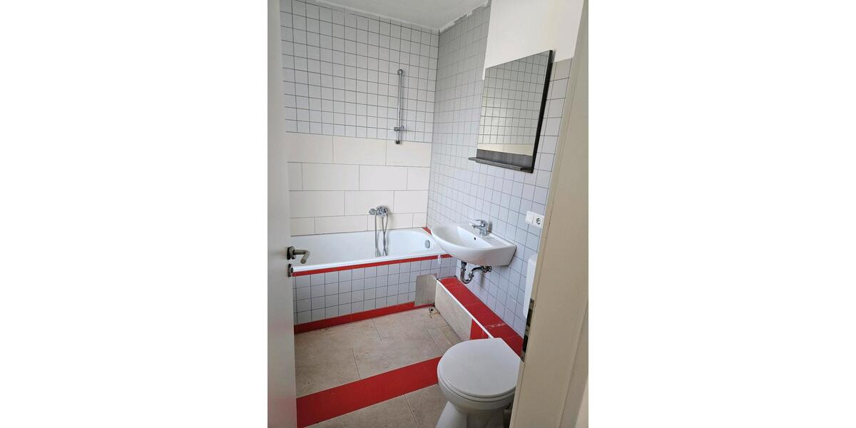Mehrfamilienhaus, Wohnhaus Rosdorf - 8 Zimmer, 163 m&sup2;, 495.000&euro; | Angebot:26885396
