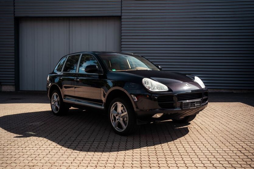 Porsche Cayenne 110.000 km 22.000 € Göttingen 37075