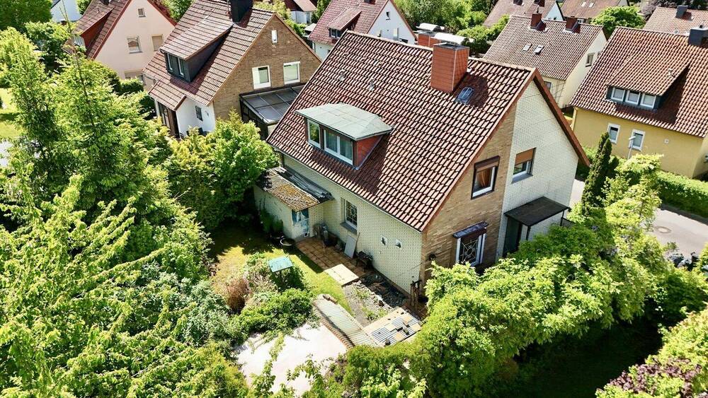 Einfamilienhaus Northeim - 7 Zimmer, 175 m&sup2;, 275.000&euro; | Angebot:26696909