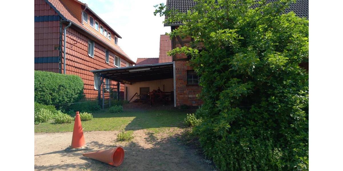 Charaktervoller Resthof in traumhafter Lage 7 zimmer