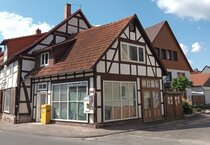 Wesertal-OT, Zweifamilienhaus + Gewerbe