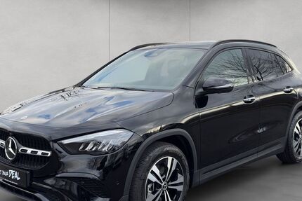 Mercedes-Benz GLA 180 8.033 km 37.800 &euro; Göttingen 37079
