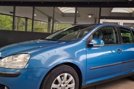 VW Golf 256.000 km 1.950 € Göttingen 37081