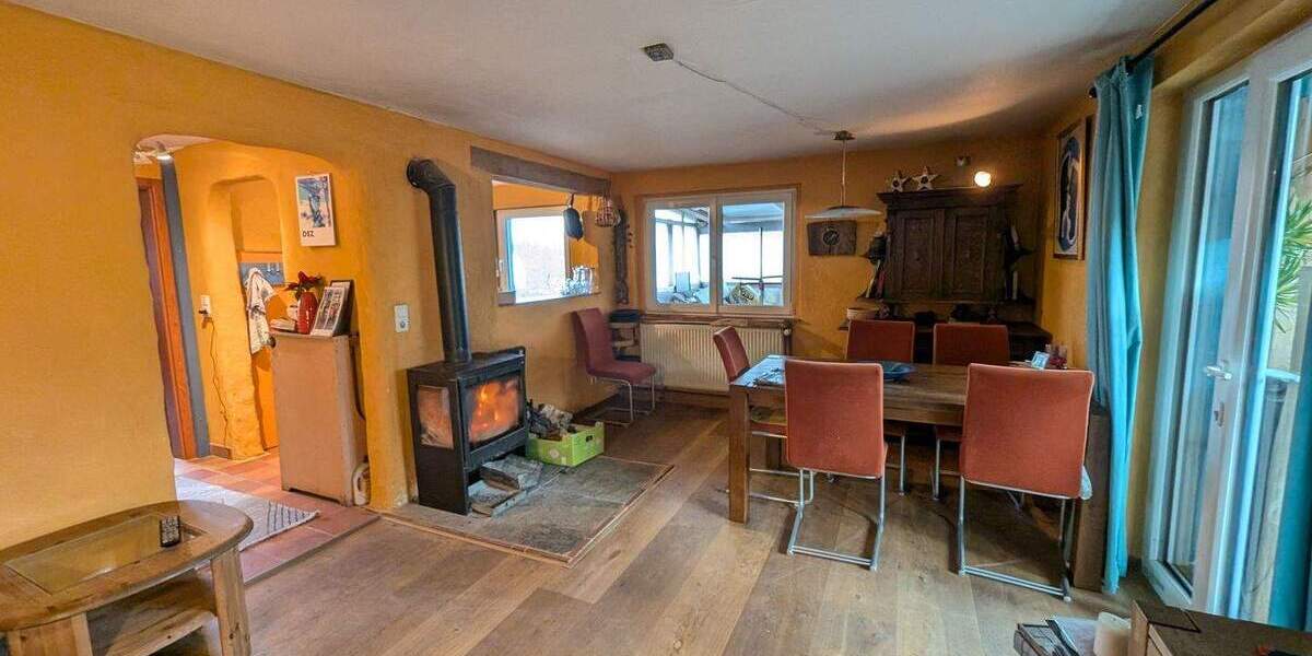 Ein starker Anfang ist gemacht - Wohnhaus in Ortsrandlage mit Natur vor der Tür 5 zimmer