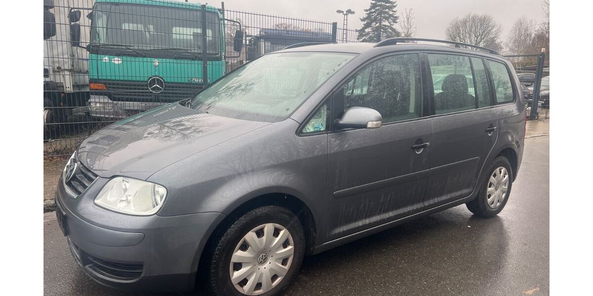 VW Touran 271.000 km 1.700 &euro; Rosdorf 37124
