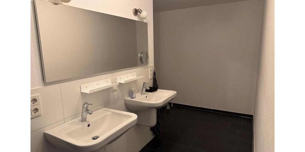 3,5 Zimmer Wohnung- eigenem Garten , Terrasse, barrierefrei 3.5 zimmer