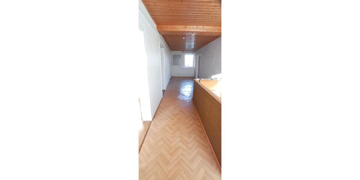 Einfamilienhaus in Wolbrechtshausen 200m2, teilsaniert 7 zimmer