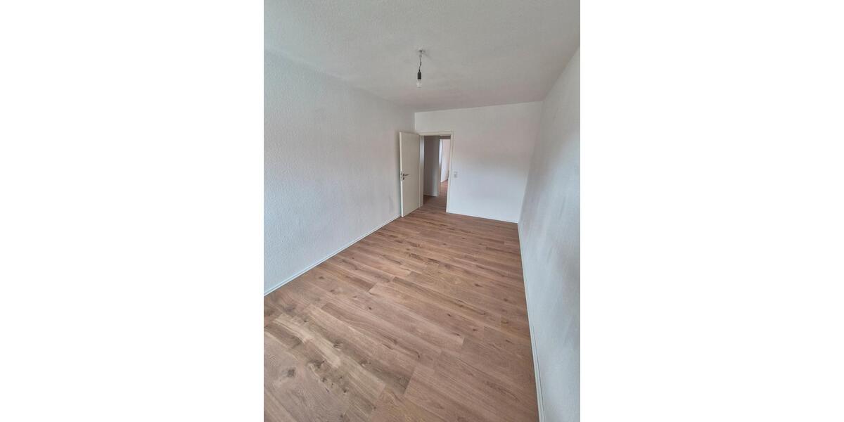 Etagenwohnung Hardegsen - 3 Zimmer, 95 m&sup2;, 855&euro; | Angebot:26375686