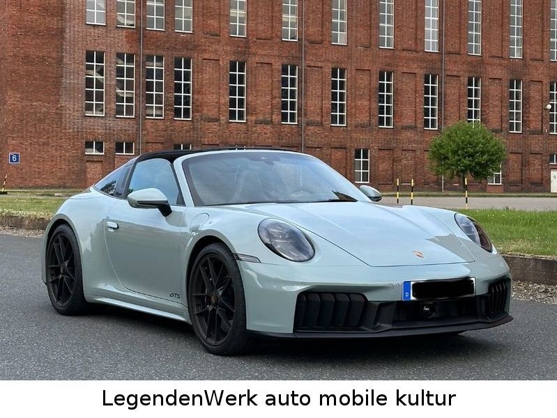 992