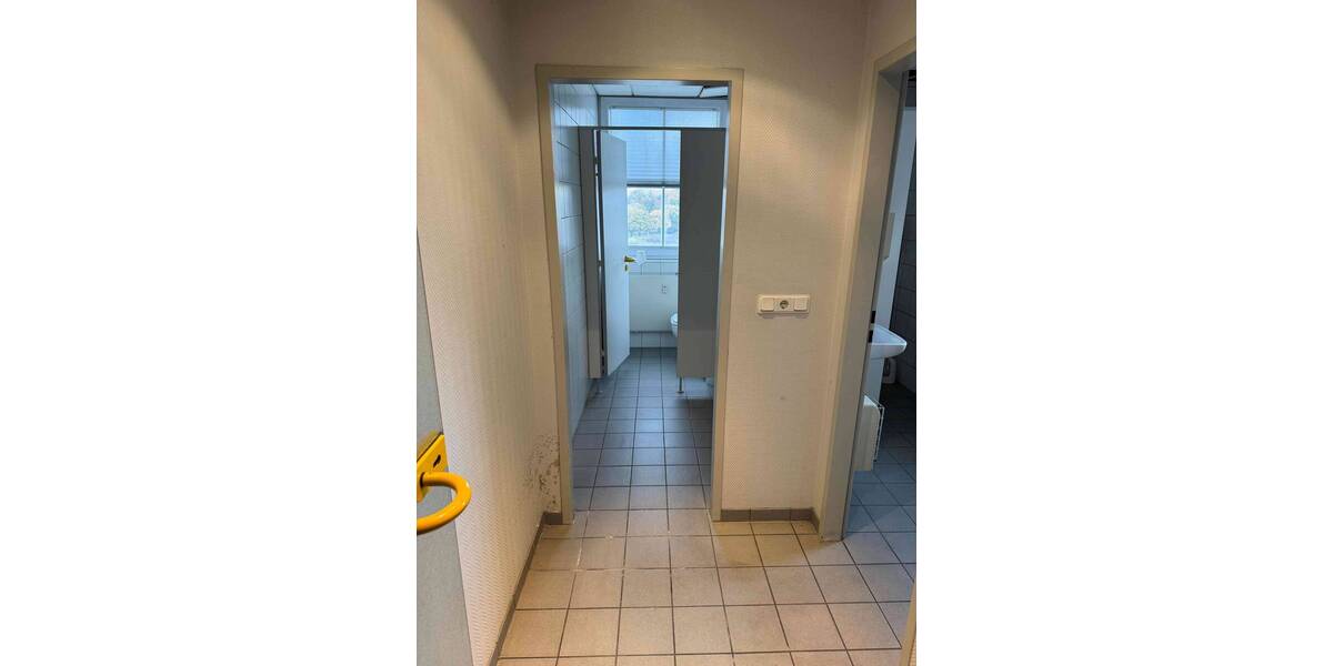 Gewerbeobjekt Göttingen Weststadt - 4 Zimmer, 120 m&sup2;, 800&euro; | Angebot:20953152