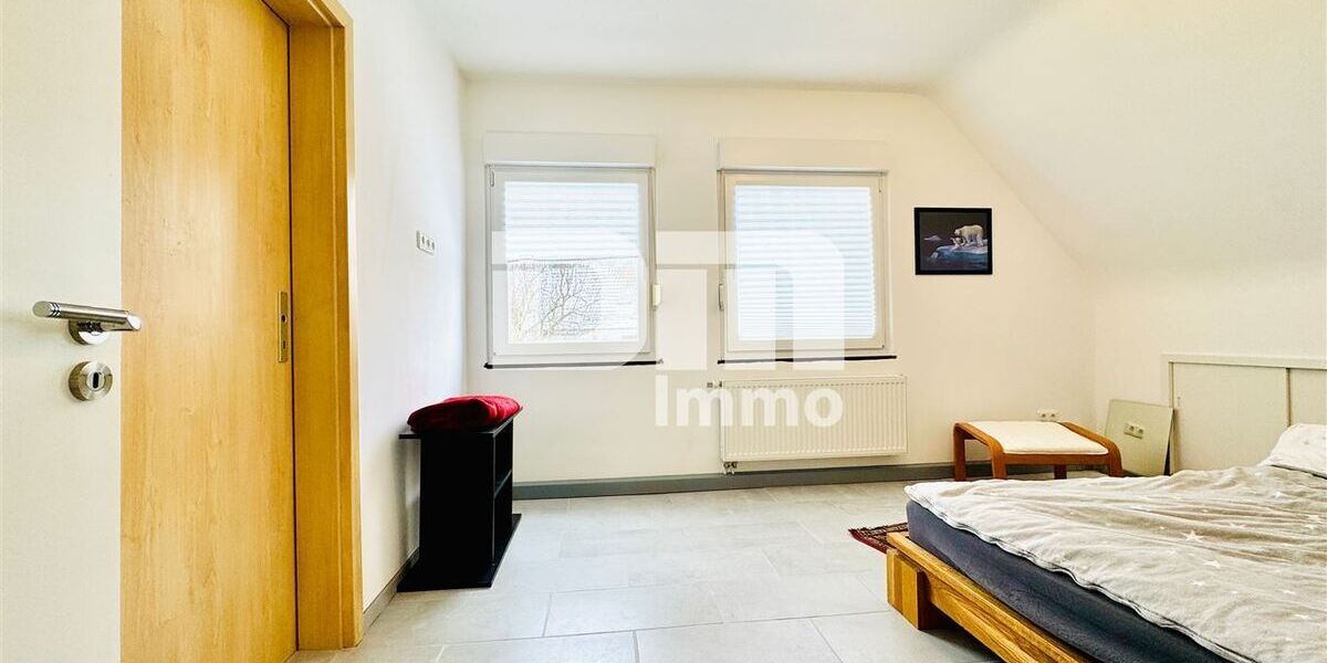 Umfangreich saniertes Ein- bis Zweifamilienhaus in idyllischer Ortsrandlage - Einfamilienhaus Bodenfelde | Angebot:27230379