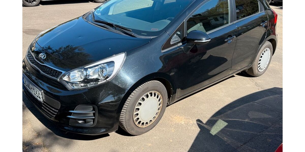 Kia Rio 120.700 km 4.500 &euro; Göttingen / Hannover 37075