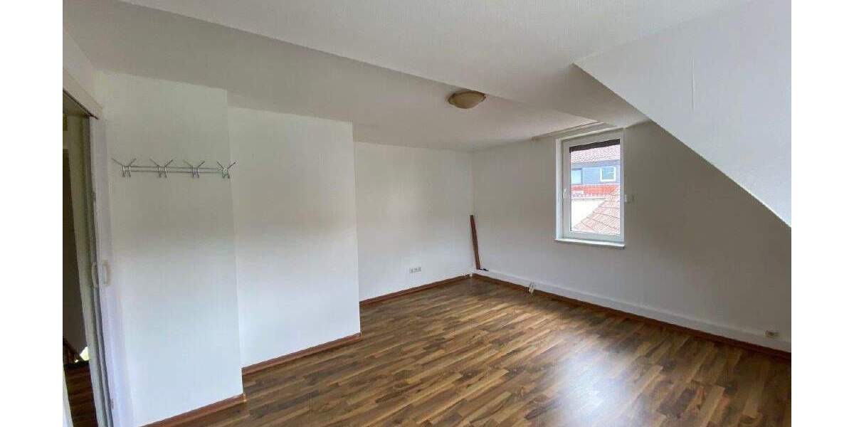 Doppelhaushälfte Göttingen Elliehausen - 7 Zimmer, 144 m&sup2;, 310.000&euro; | Angebot:25729563