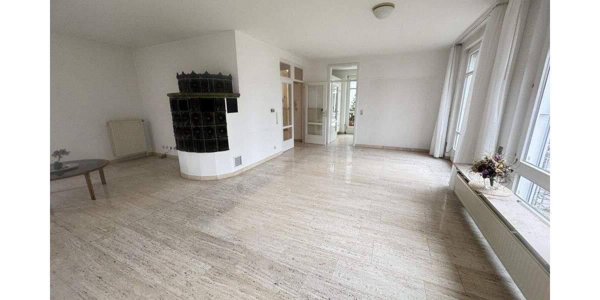 Sonniges und großzügiges Architektenhaus mit eingewachsenem Garten in Göttingen-Geismar 6 zimmer