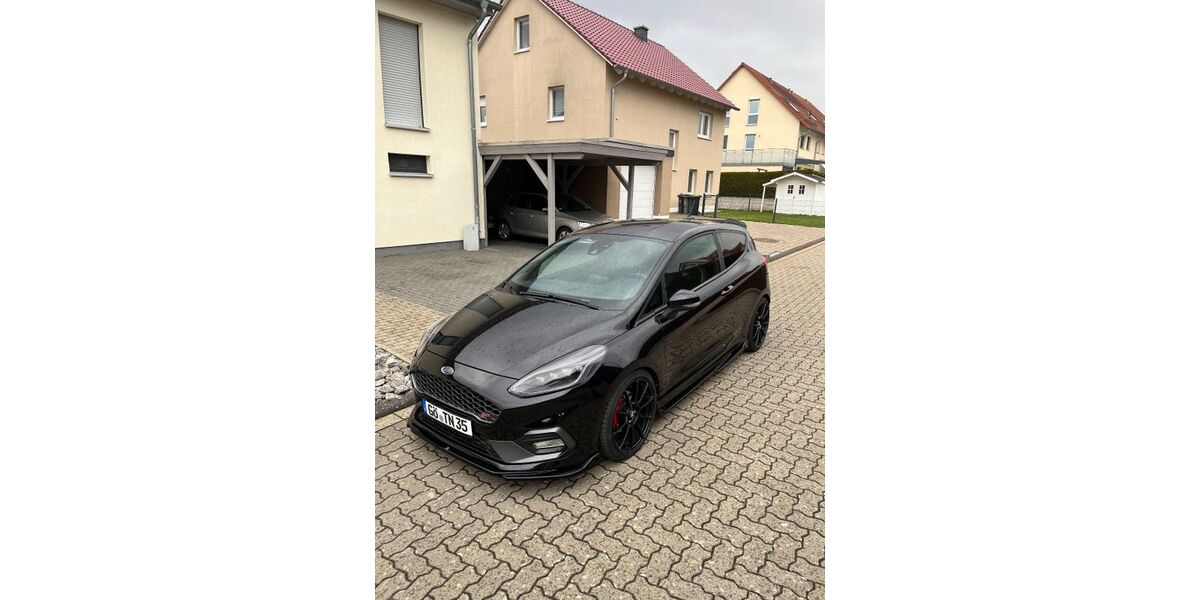 Ford Fiesta 58.100 km 17.800 &euro; Göttingen 37073