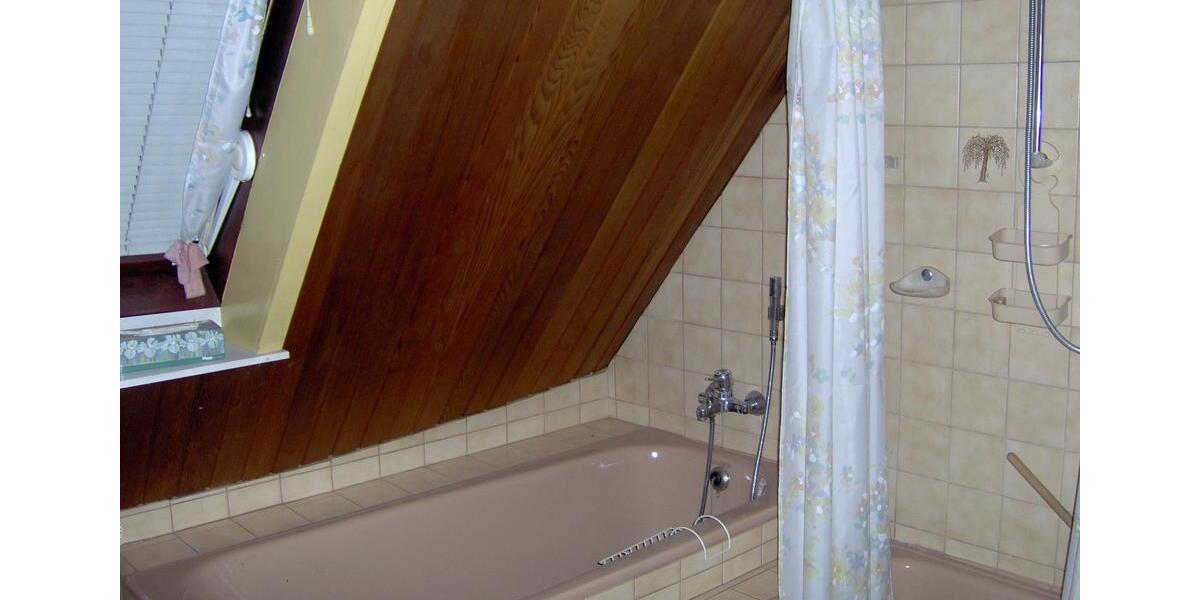 Einfamilienhaus Hann. Münden - 10 Zimmer, 150 m&sup2;, 150.000&euro; | Angebot:24417204