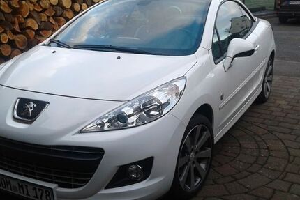 Peugeot 207 92.000 km 5.800 &euro; Kalefeld 37589