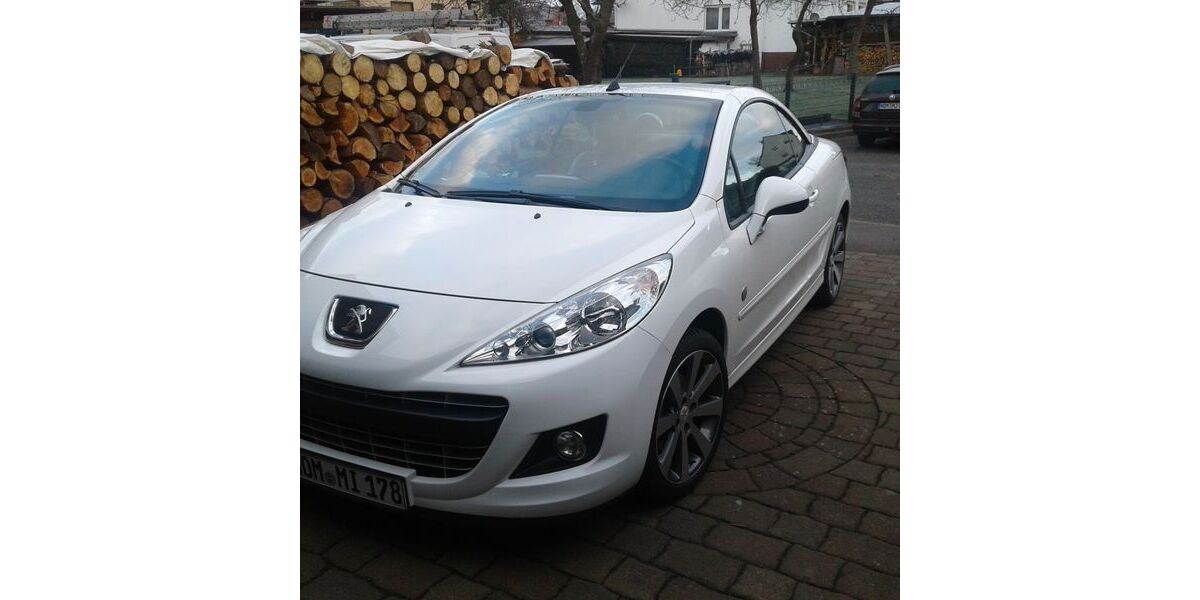 Peugeot 207 92.000 km 5.800 &euro; Kalefeld 37589