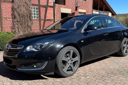 Opel Insignia 120.075 km 11.990 € Moringen 37186