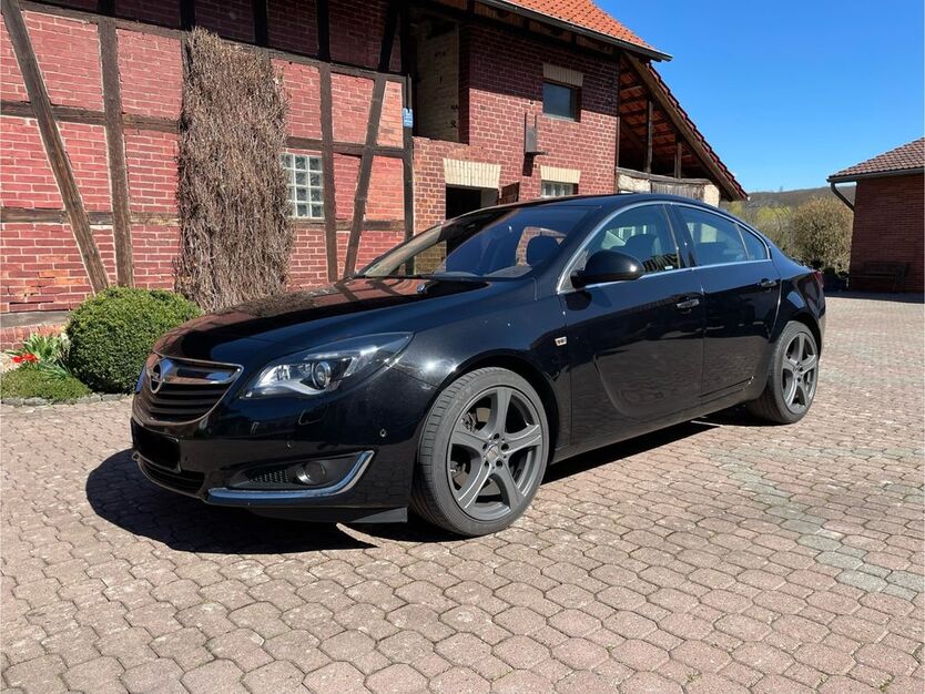Opel Insignia 120.075 km 11.990 € Moringen 37186