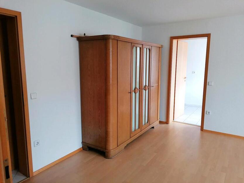 Haus mit Potenzial zu verkaufen, provisionsfrei !!!