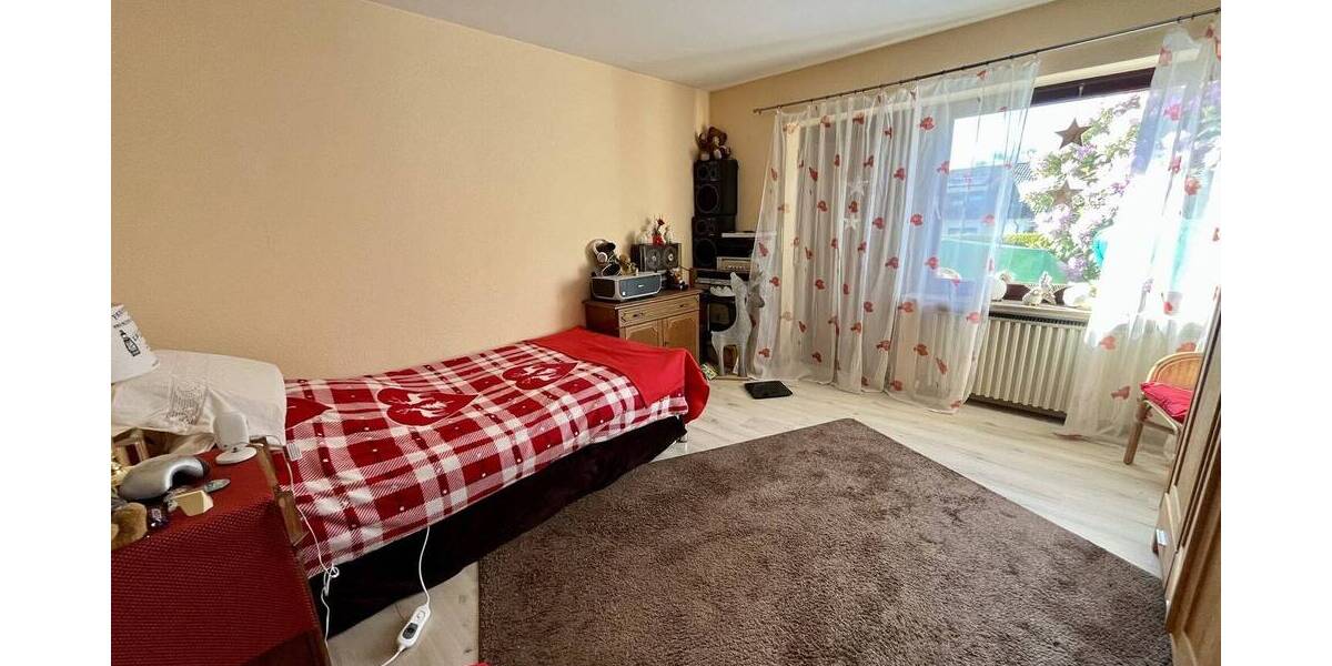 Einfamilienhaus Uslar - 9 Zimmer, 276 m&sup2;, 320.000&euro; | Angebot:26912928