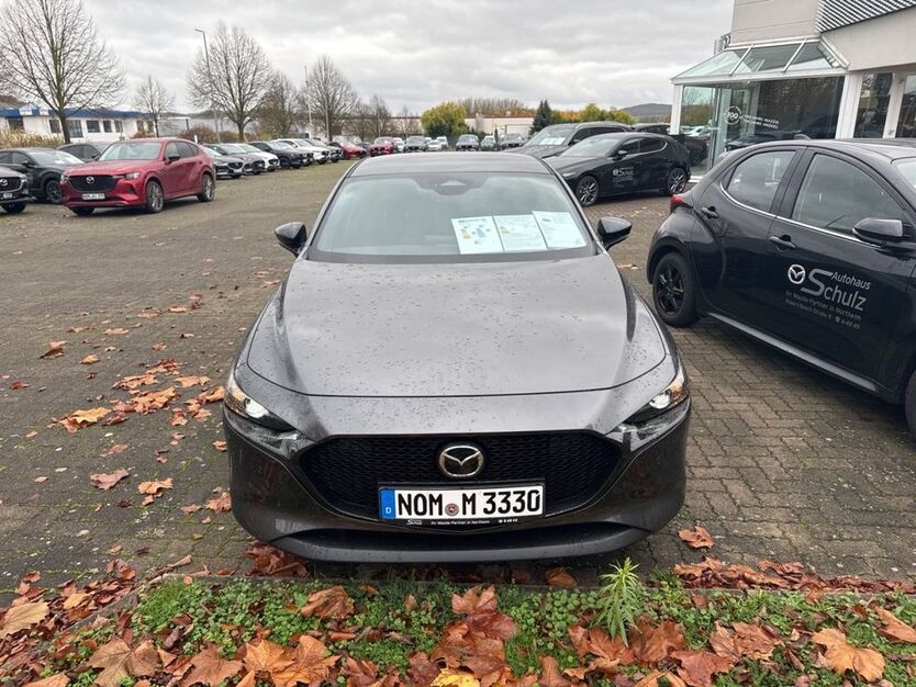 Mazda 3 6.667 km 25.940 € Northeim 37154