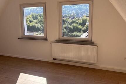 Gemütliche helle 3-Zimmer-Dachgeschoss-Wohnung 3 zimmer