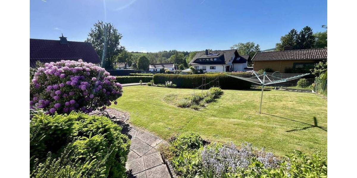 Einfamilienhaus Uslar - 9 Zimmer, 276 m&sup2;, 320.000&euro; | Angebot:26912928