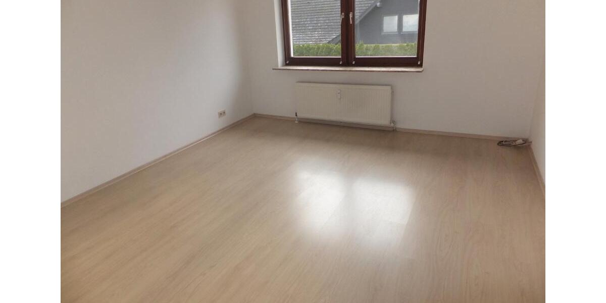 Etagenwohnung Duderstadt - 3 Zimmer, 94 m&sup2;, 695&euro; | Angebot:26429400