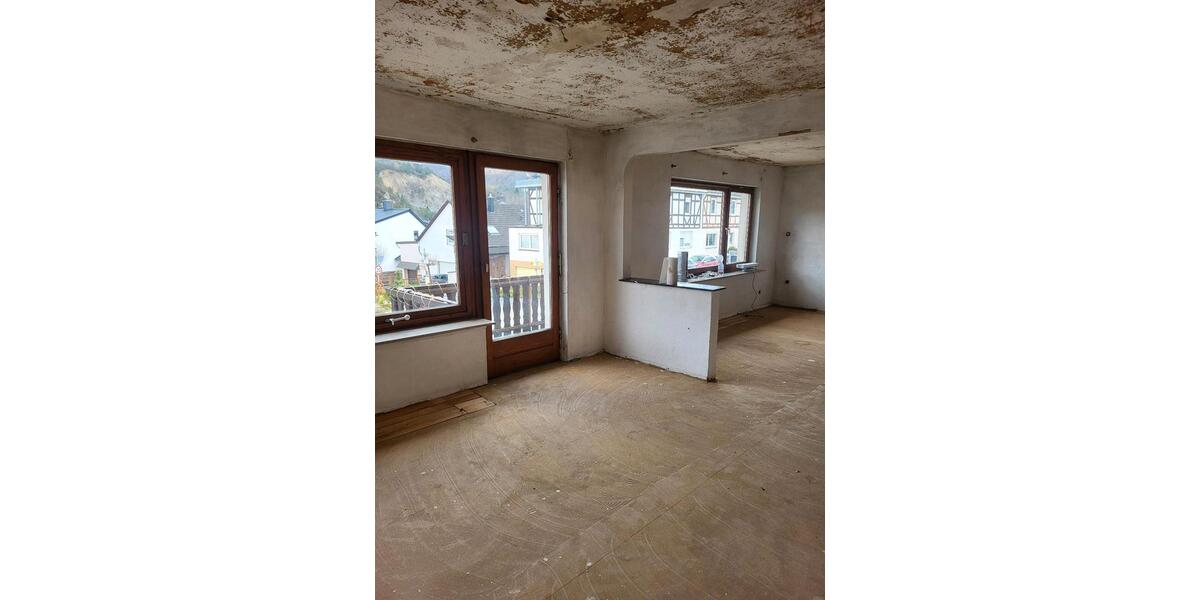 Doppelhaushälfte Witzenhausen Hundelshausen - 6 Zimmer, 130 m&sup2;, 120.000&euro; | Angebot:26036484
