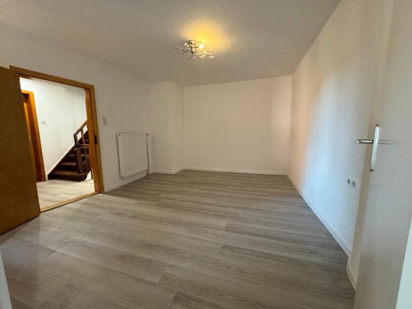 Vermiete Frisch Renoviertes Haus in Rhumspringe
