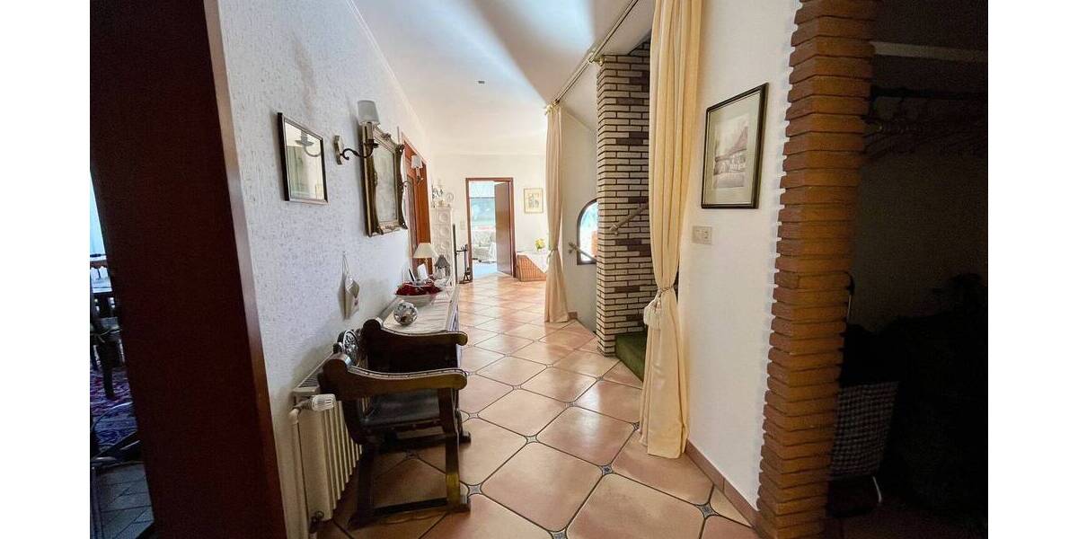 Einfamilienhaus Uslar - 9 Zimmer, 276 m&sup2;, 320.000&euro; | Angebot:26912928